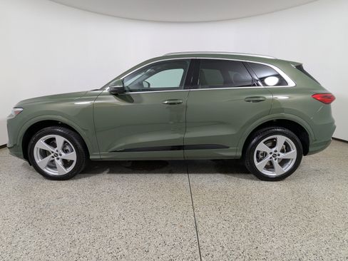 Used 2025 Audi Q5 Premium Plus w/ Premium Plus image 4