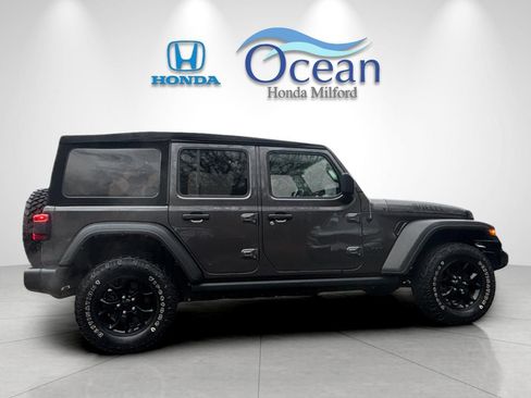 Used 2021 Jeep Wrangler Unlimited Willys image 2