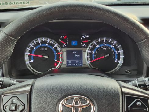 Used 2019 Toyota 4Runner TRD Off-Road Premium AWD/4WD image 22