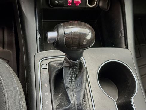 Used 2016 Kia Sorento LX w/ LX Convenience Package image 24