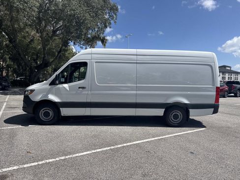 New 2025 Mercedes-Benz Sprinter 2500 image 13