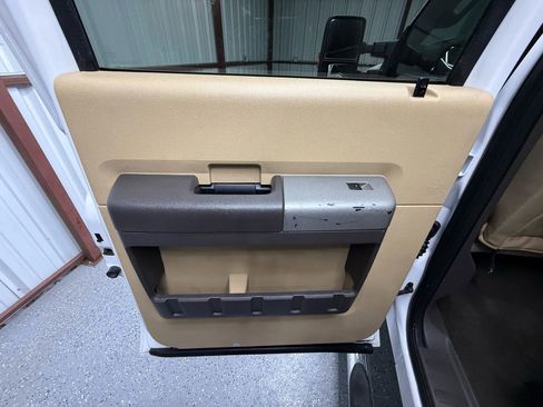 Used 2016 Ford F250 XLT w/ XLT Value Package image 9