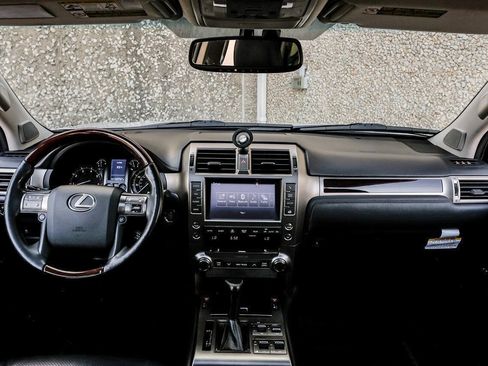 Used 2015 Lexus GX 460 Luxury AWD/4WD image 19