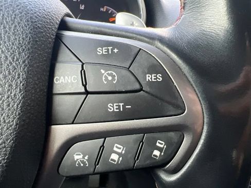 Used 2017 Jeep Grand Cherokee Trailhawk w/ Trailhawk Luxury Group AWD/4WD image 21