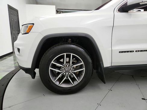 Used 2020 Jeep Grand Cherokee Limited w/ Luxury Group II RWD image 32