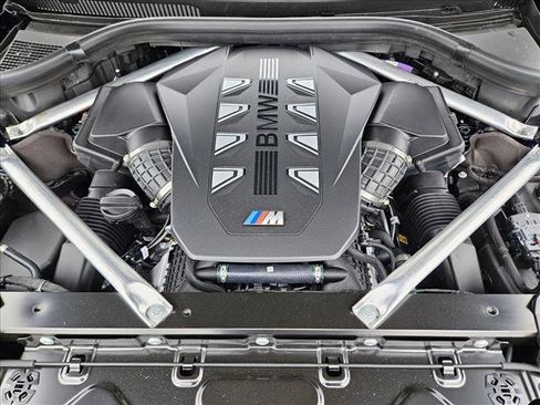 New 2026 BMW X7 M60i image 16