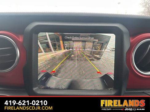 Used 2022 Jeep Gladiator Rubicon w/ Cold Weather Group image 30