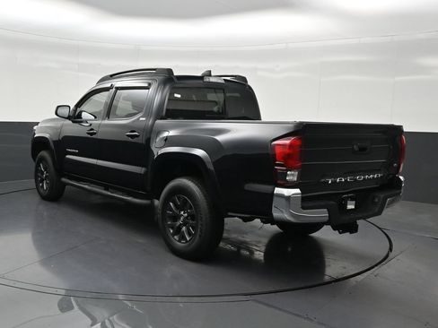 Used 2021 Toyota Tacoma SR5 RWD image 3