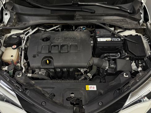 Used 2021 Toyota C-HR LE image 26