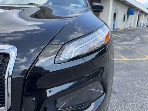Used 2014 Jeep Cherokee Limited AWD/4WD image 7