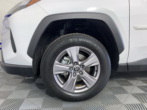 Used 2024 Toyota RAV4 XLE w/ Convenience Package FWD image 11