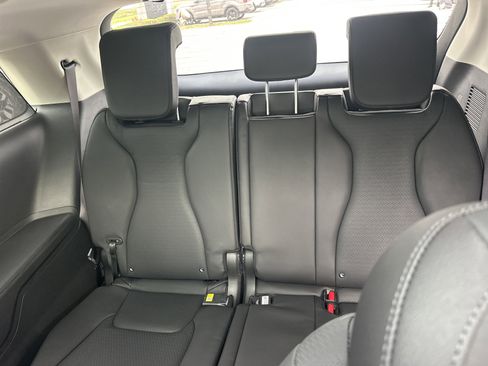 New 2026 Kia Carnival SX Prestige FWD image 14