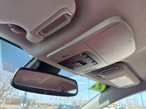 Used 2022 Toyota Camry XSE w/ Navigation Upgrade Package image 39