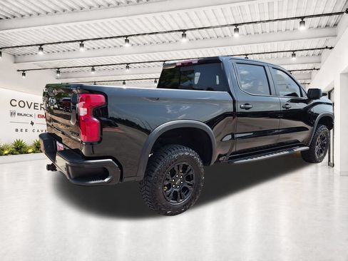 Used 2025 Chevrolet Silverado 1500 ZR2 w/ Technology Package AWD/4WD image 11