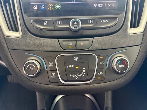 Used 2021 Chevrolet Malibu RS FWD image 9