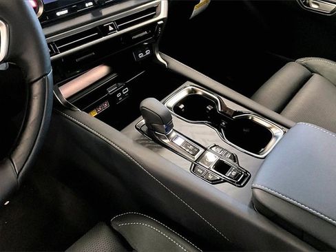 New 2026 Lexus RX 450h AWD image 8