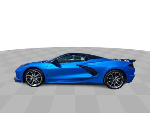 Used 2025 Chevrolet Corvette Stingray Premium Conv w/ Z51 Performance Package RWD image 5