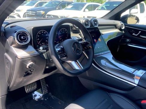Used 2026 Mercedes-Benz GLC 300 4MATIC image 13