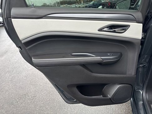 Used 2014 Cadillac SRX FWD image 25