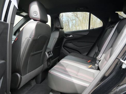 Used 2023 Chevrolet Equinox RS AWD/4WD image 25