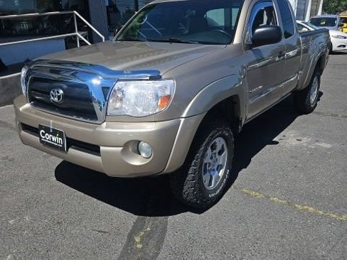 Used 2006 Toyota Tacoma 4x4 Access Cab V6 image 3