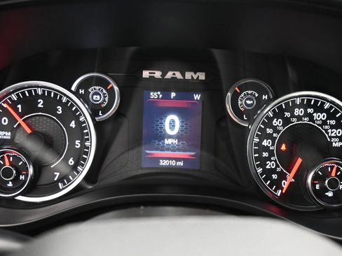 Used 2023 RAM 1500 Big Horn AWD/4WD image 42