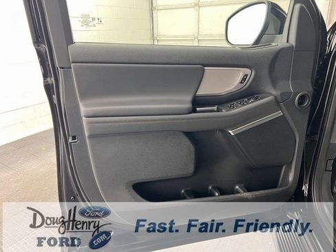 New 2025 Ford Expedition Active image 24