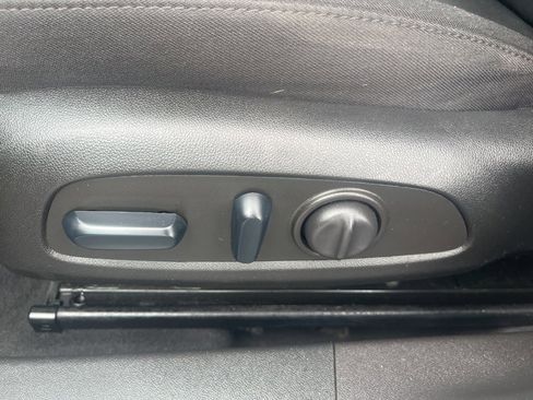 Used 2023 Chevrolet Malibu LT image 12