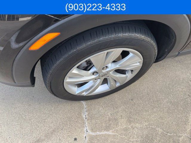 Used 2024 Buick Encore GX Preferred w/ Comfort Package FWD image 2