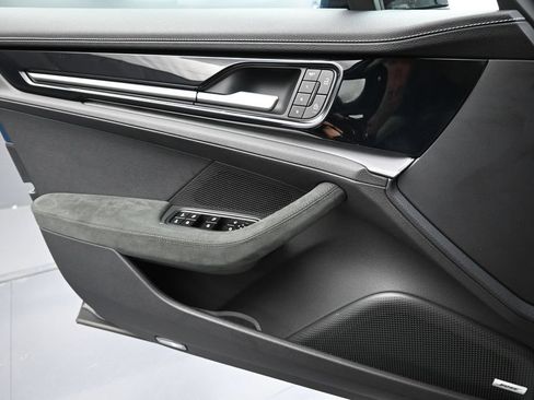 Certified 2026 Porsche Panamera RWD image 20