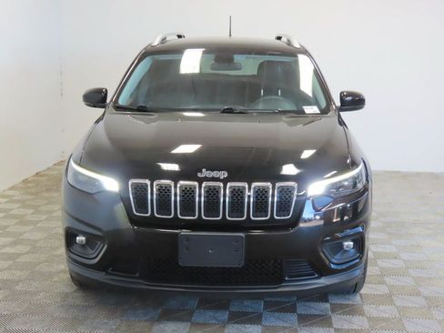 Used 2020 Jeep Cherokee Latitude Plus FWD image 2