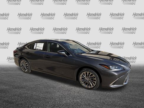 New 2025 Lexus ES 350 Ultra Luxury image 2