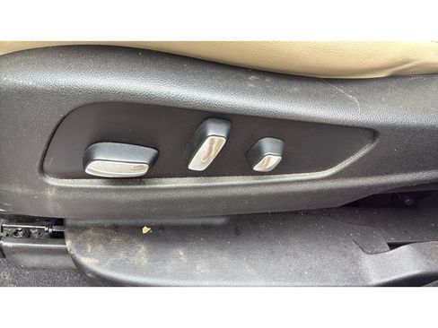 Used 2017 Cadillac XT5 Premium Luxury image 11