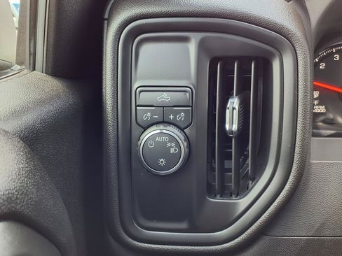 Used 2025 Chevrolet Silverado 1500 Custom RWD image 11