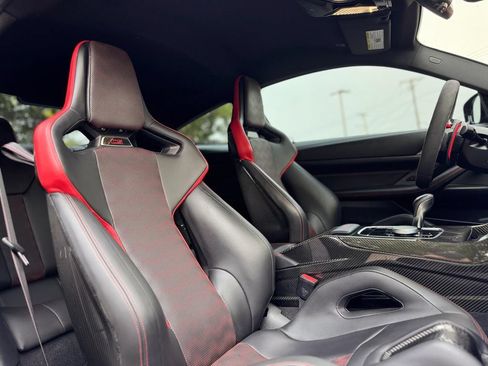 Used 2025 BMW M4 CS AWD/4WD image 27