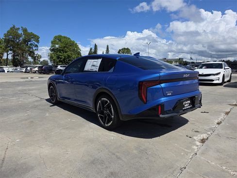 New 2025 Kia K4 GT-Line w/ GT-Line Sunroof Package image 6
