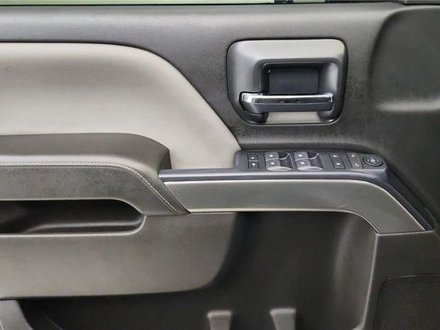 Used 2018 Chevrolet Silverado 1500 LT w/ LT Eassist Package image 36