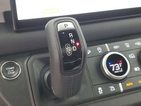 Used 2025 Land Rover Defender 110 S image 28