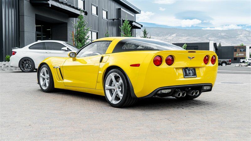 Used 2012 Chevrolet Corvette Grand Sport w/ 2LT Preferred Equipment Group RWD image 2