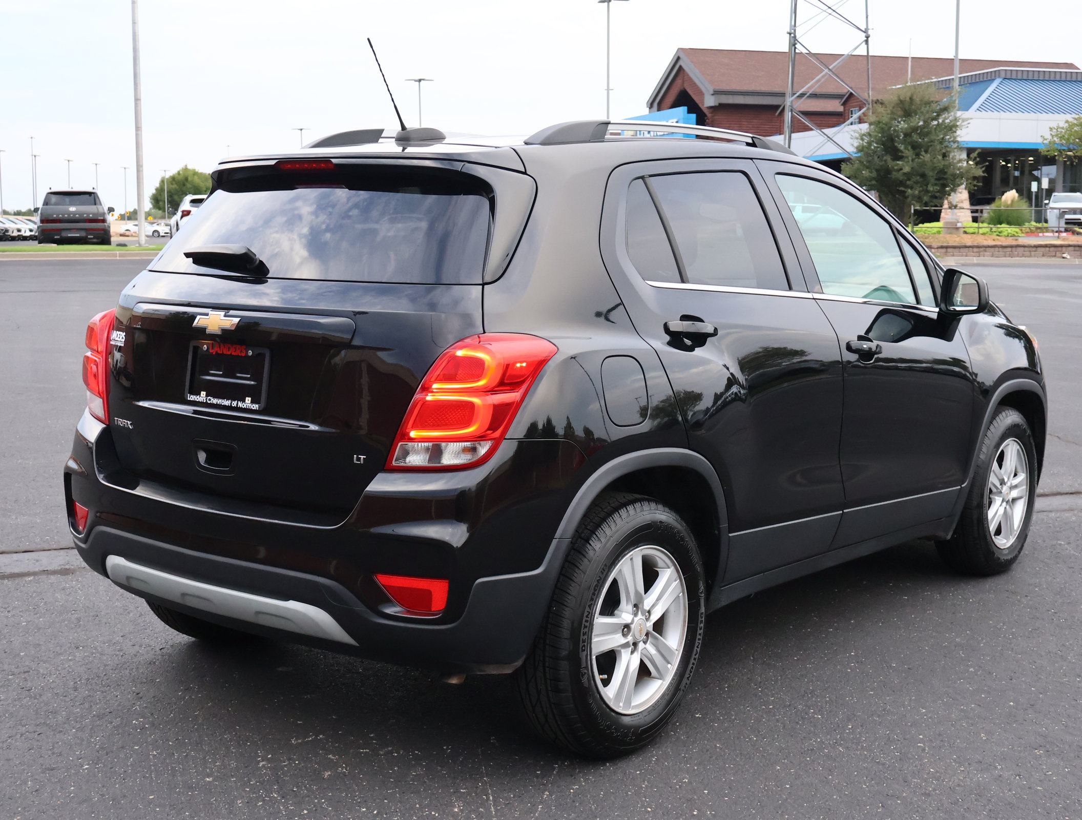 Used 2020 Chevrolet Trax LT w/ LT Convenience Package FWD image 27