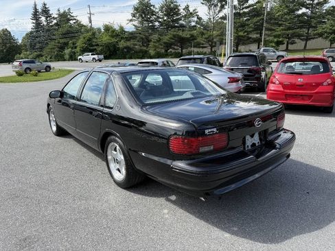 Used 1996 Chevrolet Impala SS RWD image 10