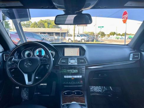 Used 2014 Mercedes-Benz E 350 4MATIC Coupe image 40