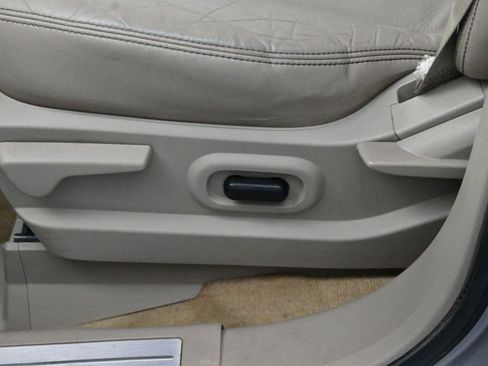 Used 2010 Ford Edge Limited image 14