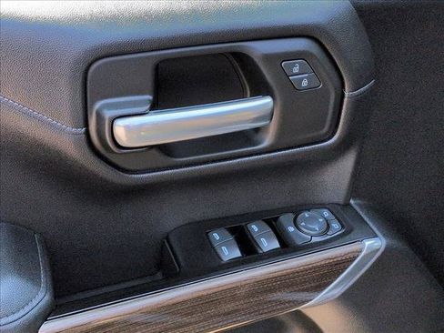 Used 2019 Chevrolet Silverado 1500 LT w/ All-Star Edition AWD/4WD image 11