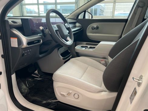 New 2026 Hyundai Ioniq 9 SE image 29