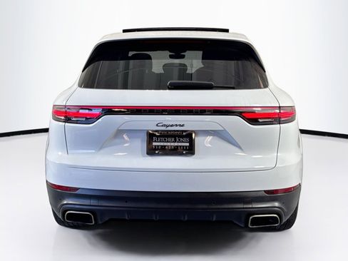 Certified 2022 Porsche Cayenne image 10