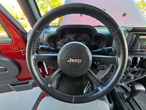 Used 2008 Jeep Wrangler Unlimited X AWD/4WD image 37