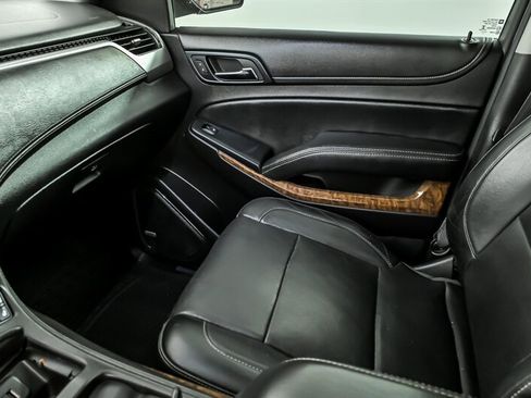 Used 2015 Chevrolet Tahoe LTZ AWD/4WD image 30