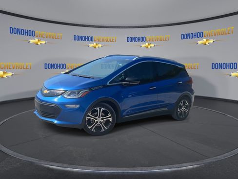 Used 2020 Chevrolet Bolt Premier w/ Infotainment Package FWD image 7