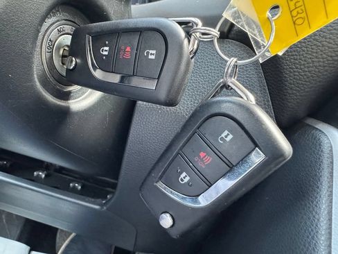Used 2023 Toyota RAV4 LE AWD/4WD image 43